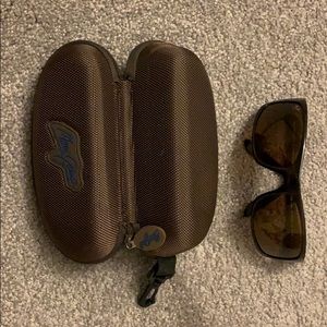 Maui Jim men’s sunglasses with case